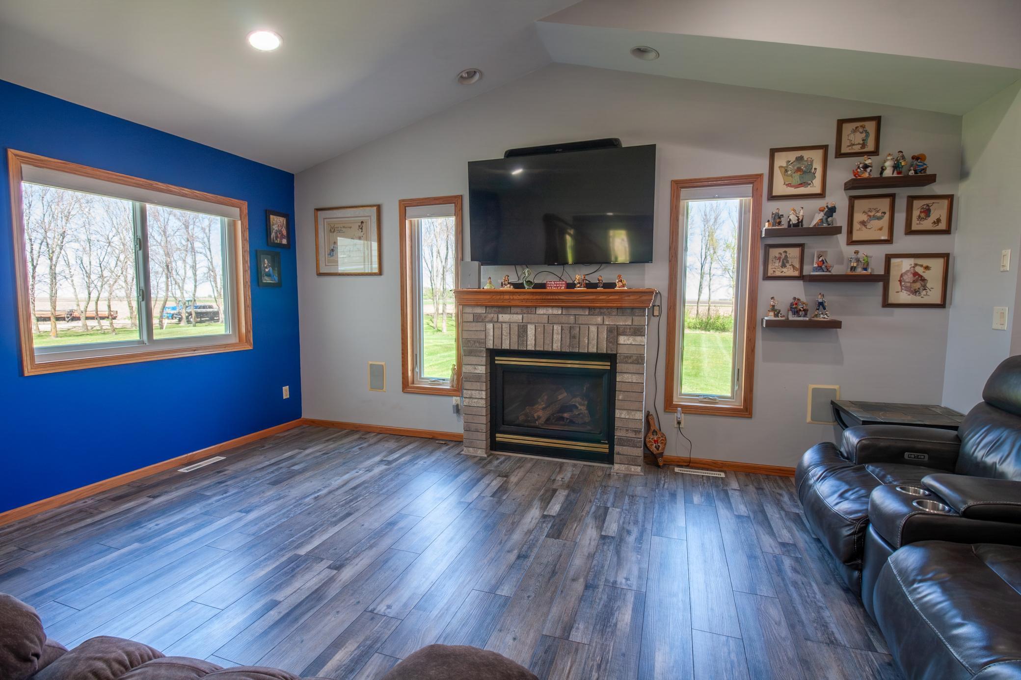 23877 County Road 21 Interior (61).jpg