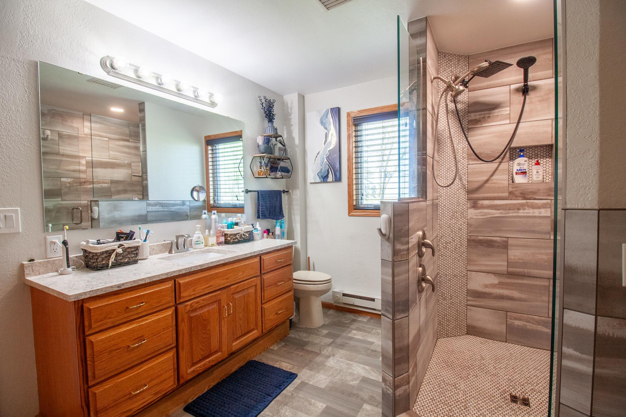 23877 County Road 21 Interior (37).jpg