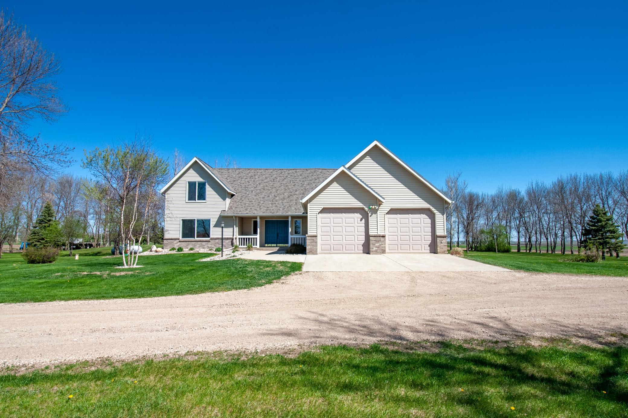 23877 County Road 21 Exterior (1).jpg