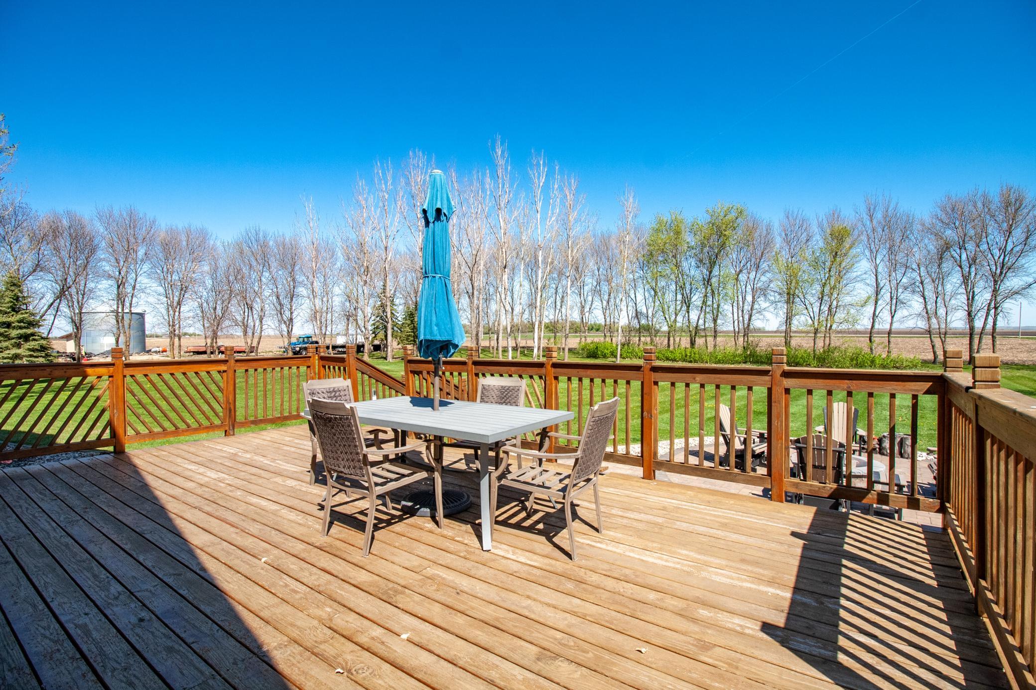 23877 County Road 21 Exterior (10).jpg