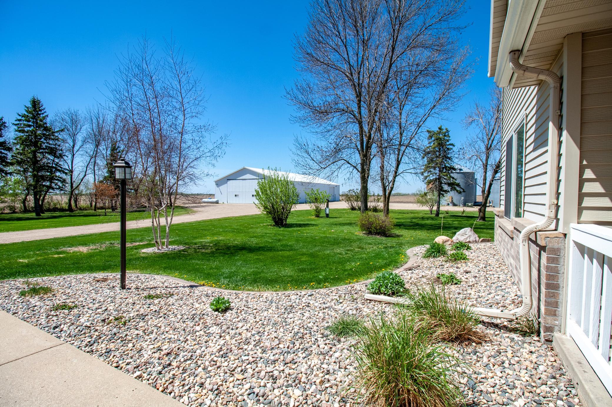 23877 County Road 21 Exterior (18).jpg