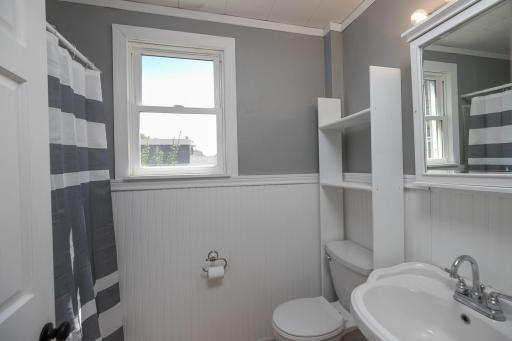311 Center Avenue S, Eyota, MN 55934