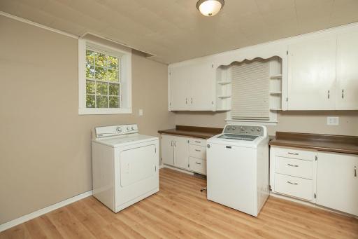 311 Center Avenue S, Eyota, MN 55934