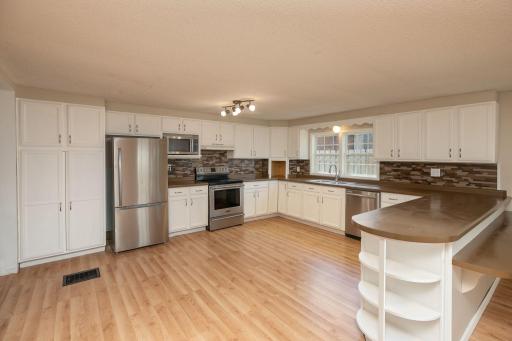 311 Center Avenue S, Eyota, MN 55934