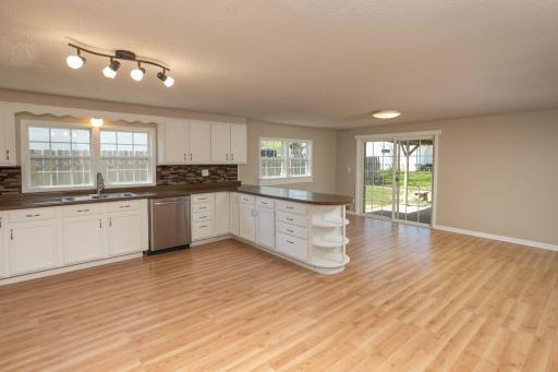 311 Center Avenue S, Eyota, MN 55934