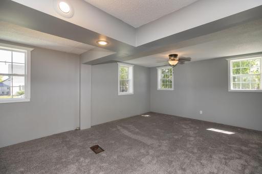 311 Center Avenue S, Eyota, MN 55934