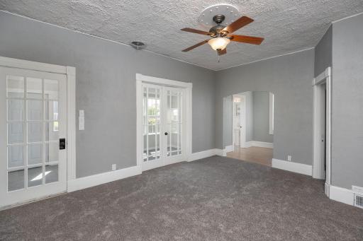 311 Center Avenue S, Eyota, MN 55934