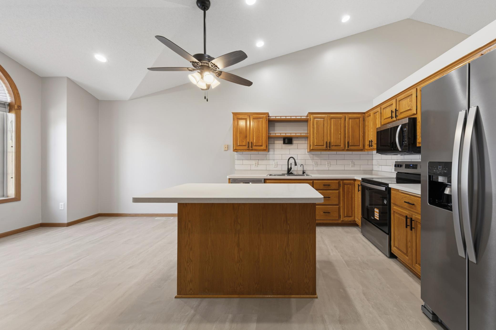 16_13 kitchen.jpg