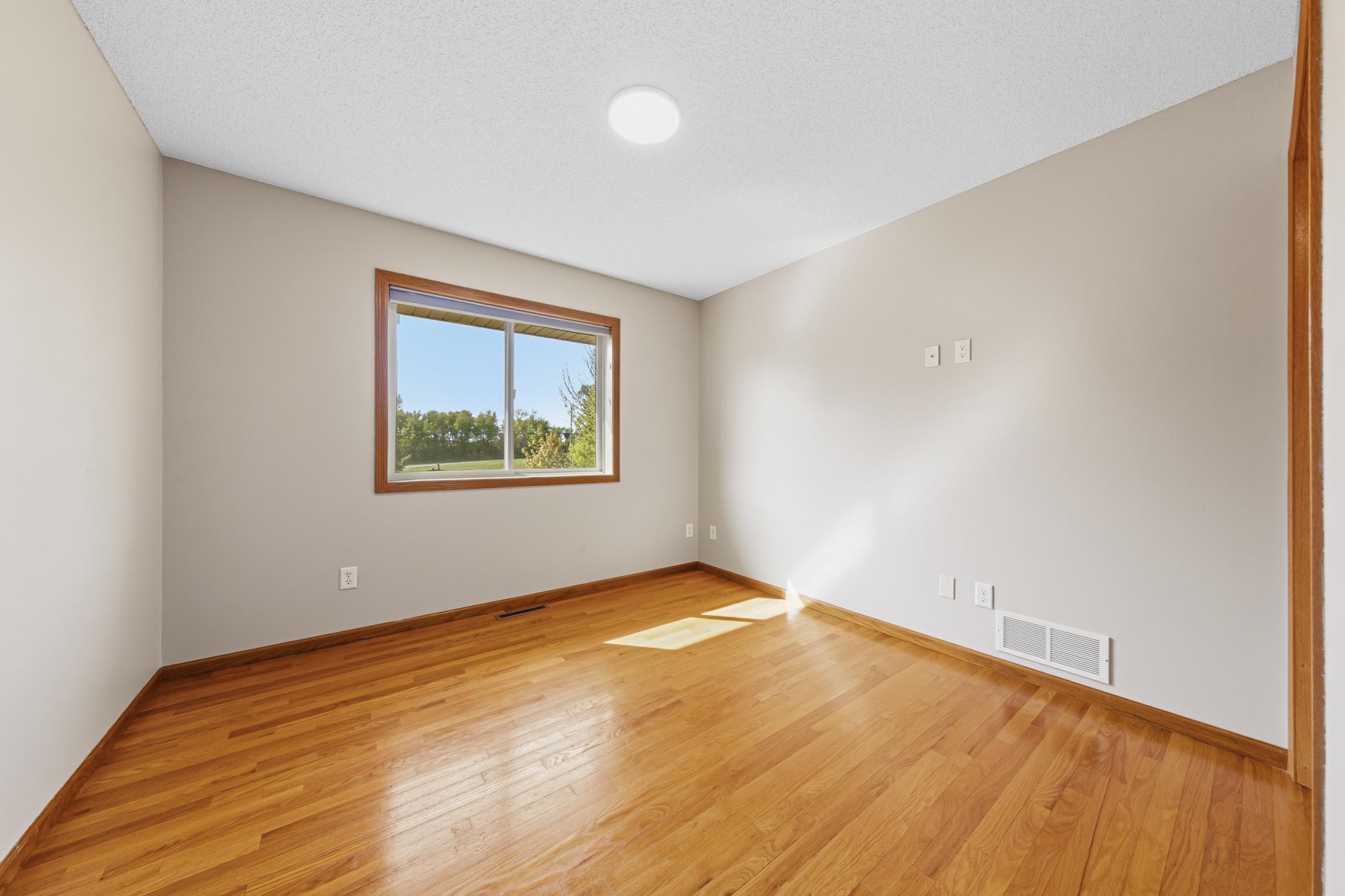 31_24 bedroom 1.jpg