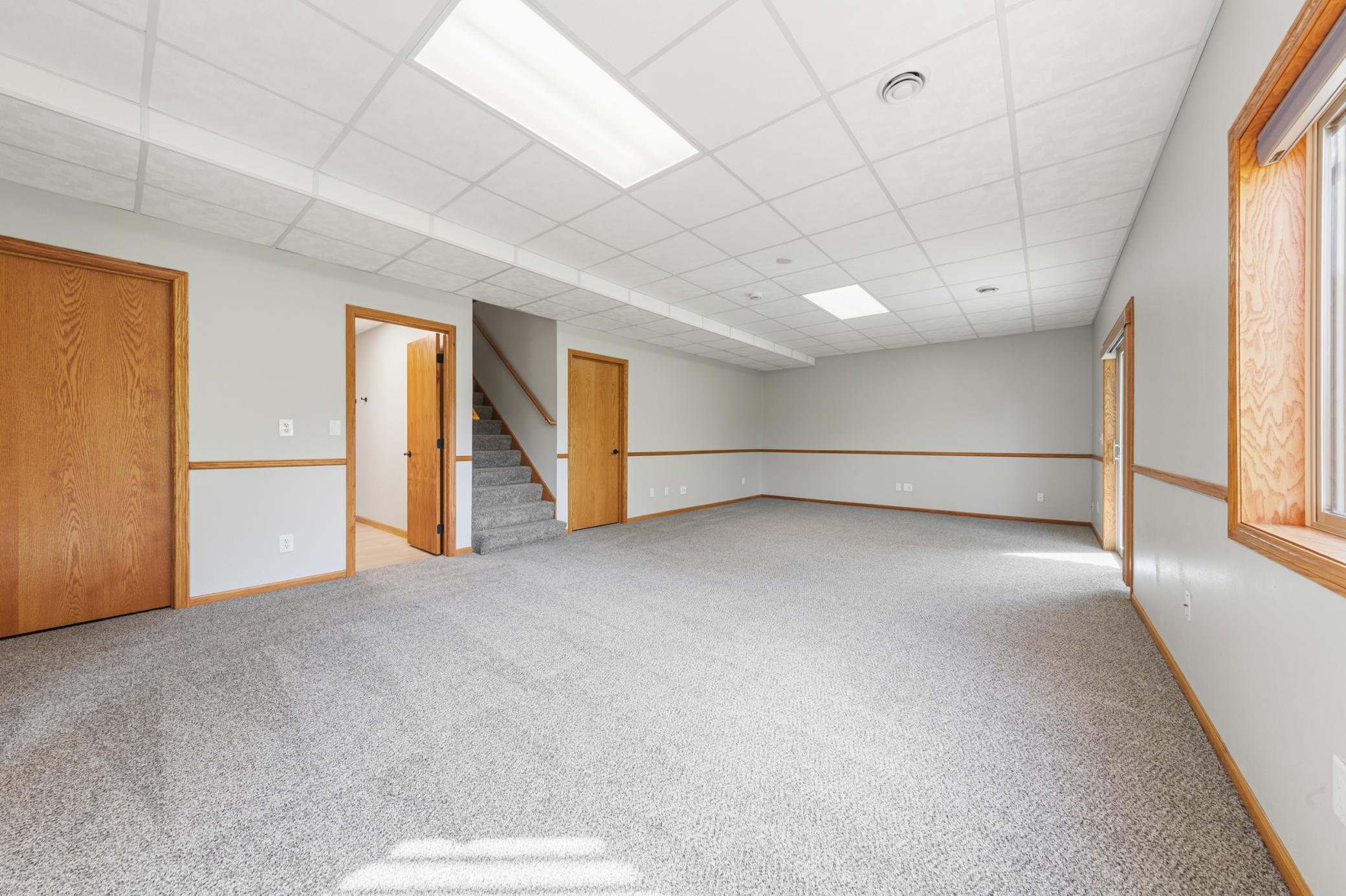 44_35 family room_lower.jpg