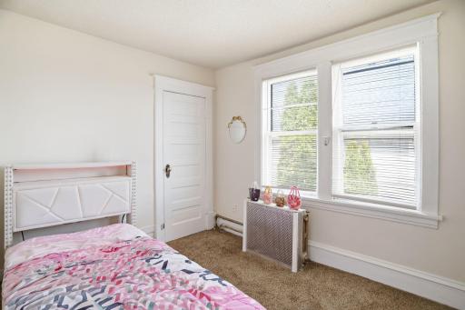 572 Ottawa Avenue, Saint Paul, MN 55107