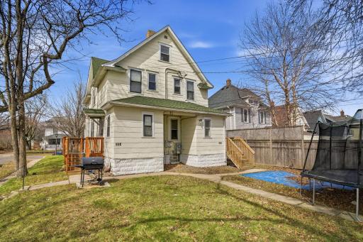572 Ottawa Avenue, Saint Paul, MN 55107