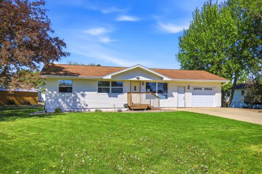 315 Rena Belle Street NW, Eyota, MN 55934