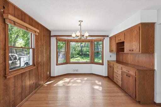 2431 Francis Street, South Saint Paul, MN 55075