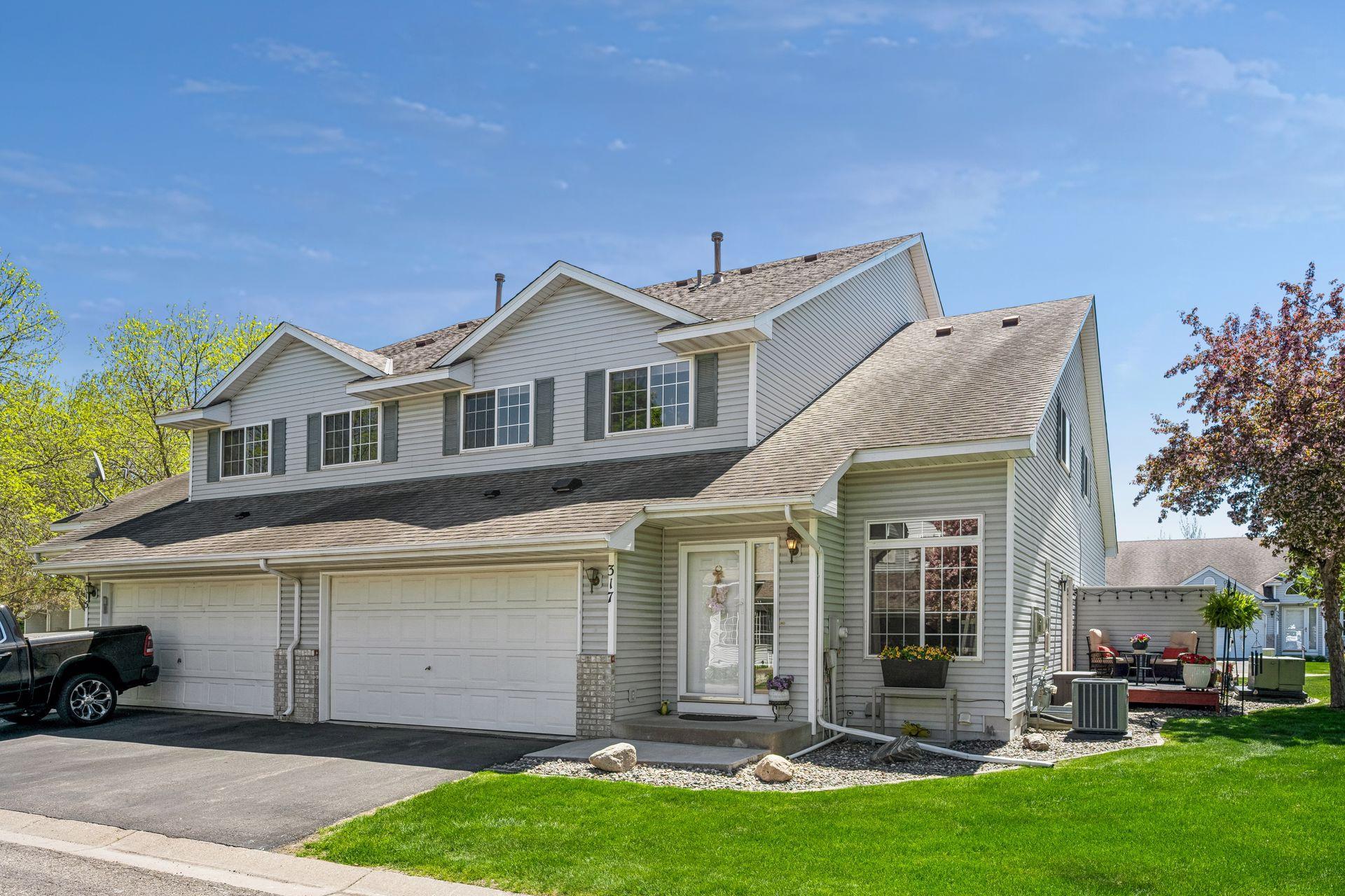 317 Creekside Drive.jpg