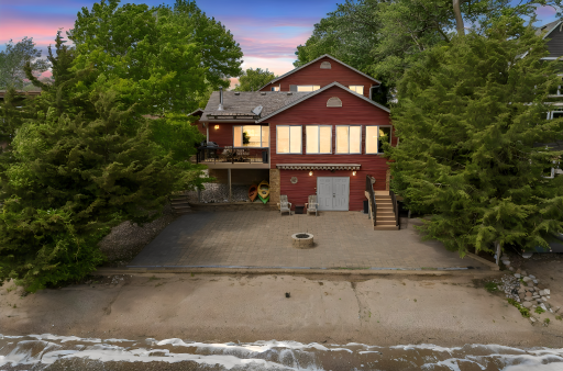 412 Doran Dr -7 day to dusk.jpeg
