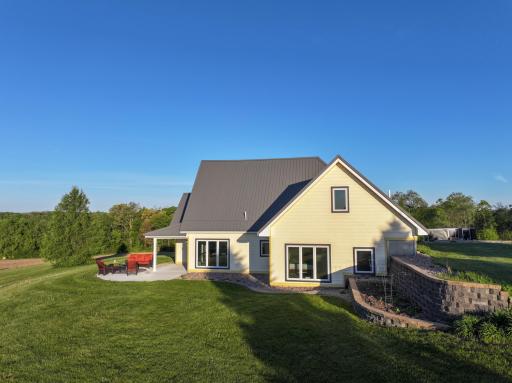 19807 Balentine Road, Caledonia, MN 55921