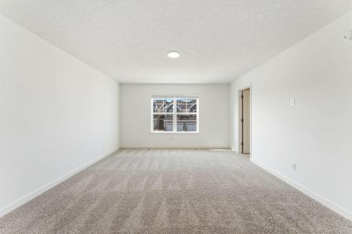 212 Huntington Drive, Waconia, MN 55387