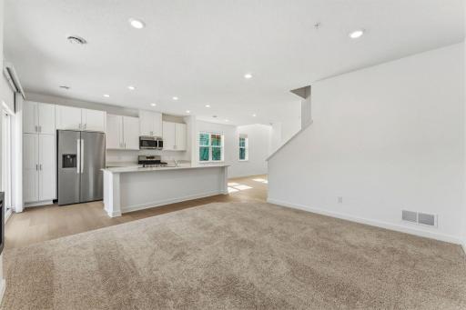 212 Huntington Drive, Waconia, MN 55387