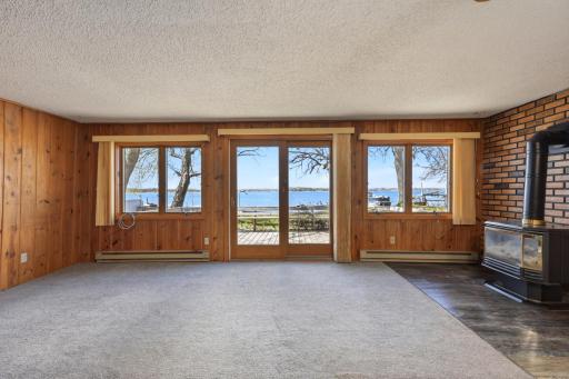 192 Shorewood Drive, Detroit Lakes, MN 56501