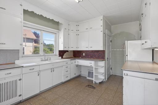 300 4th Avenue S, South Saint Paul, MN 55075
