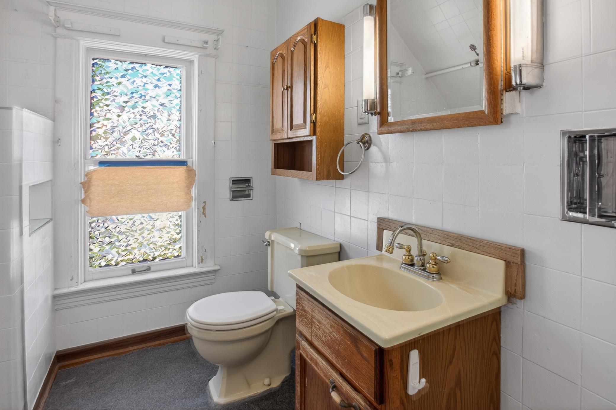 Bathroom Upstairs