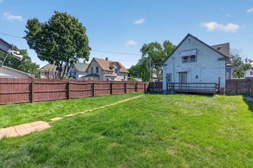 300 4th Avenue S, South Saint Paul, MN 55075