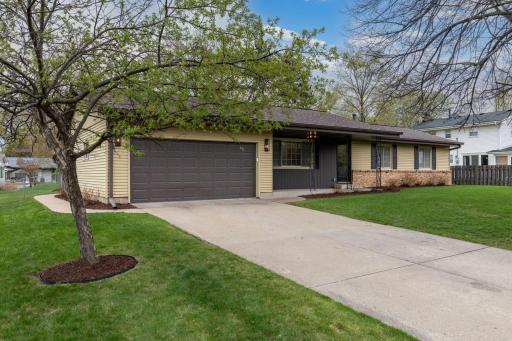 3009 W 100th Street, Minneapolis, MN 55431