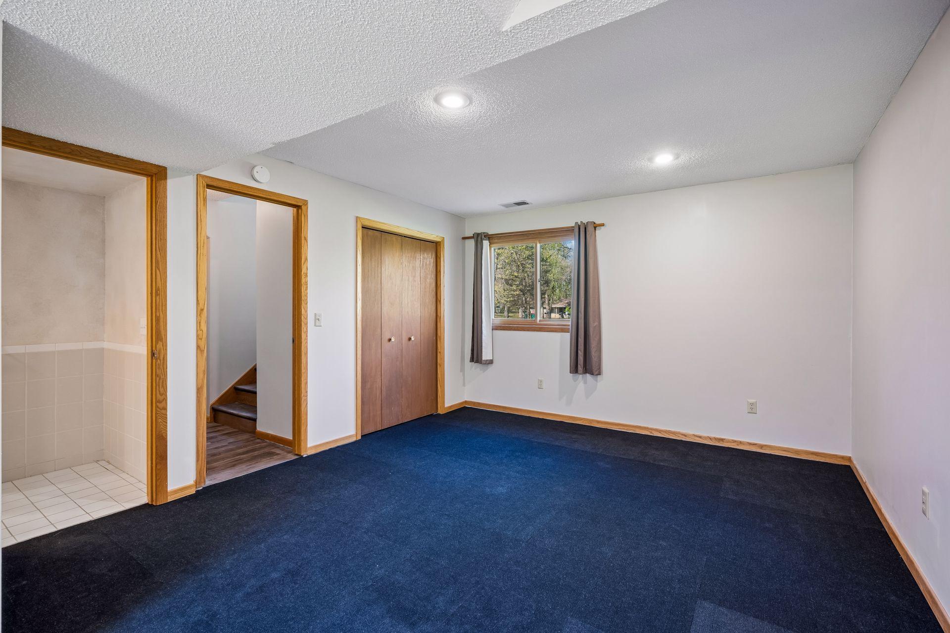 Lower level primary bedroom