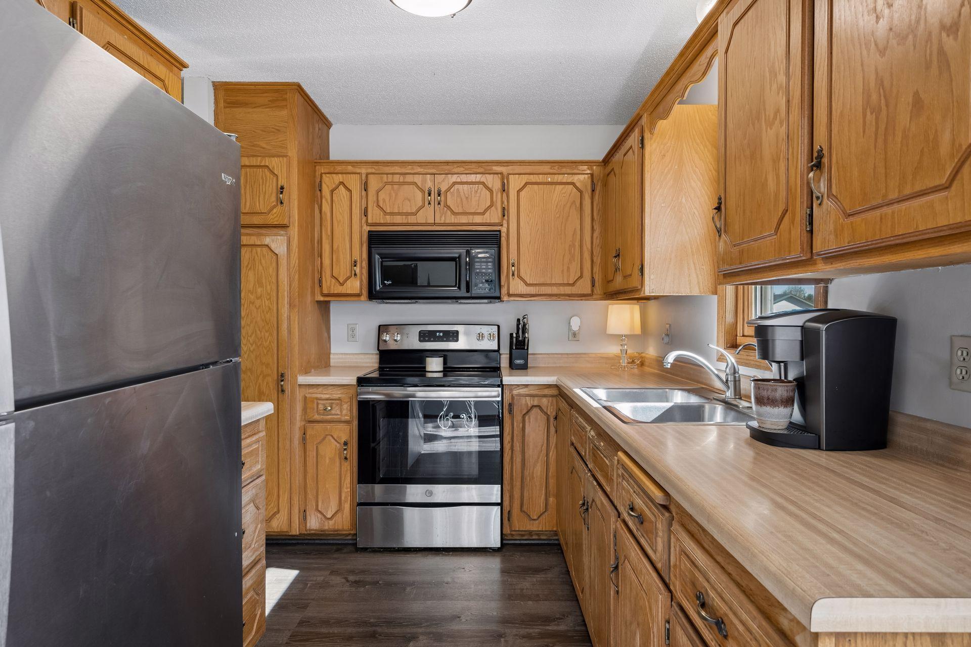 Secondary view of the kitchen