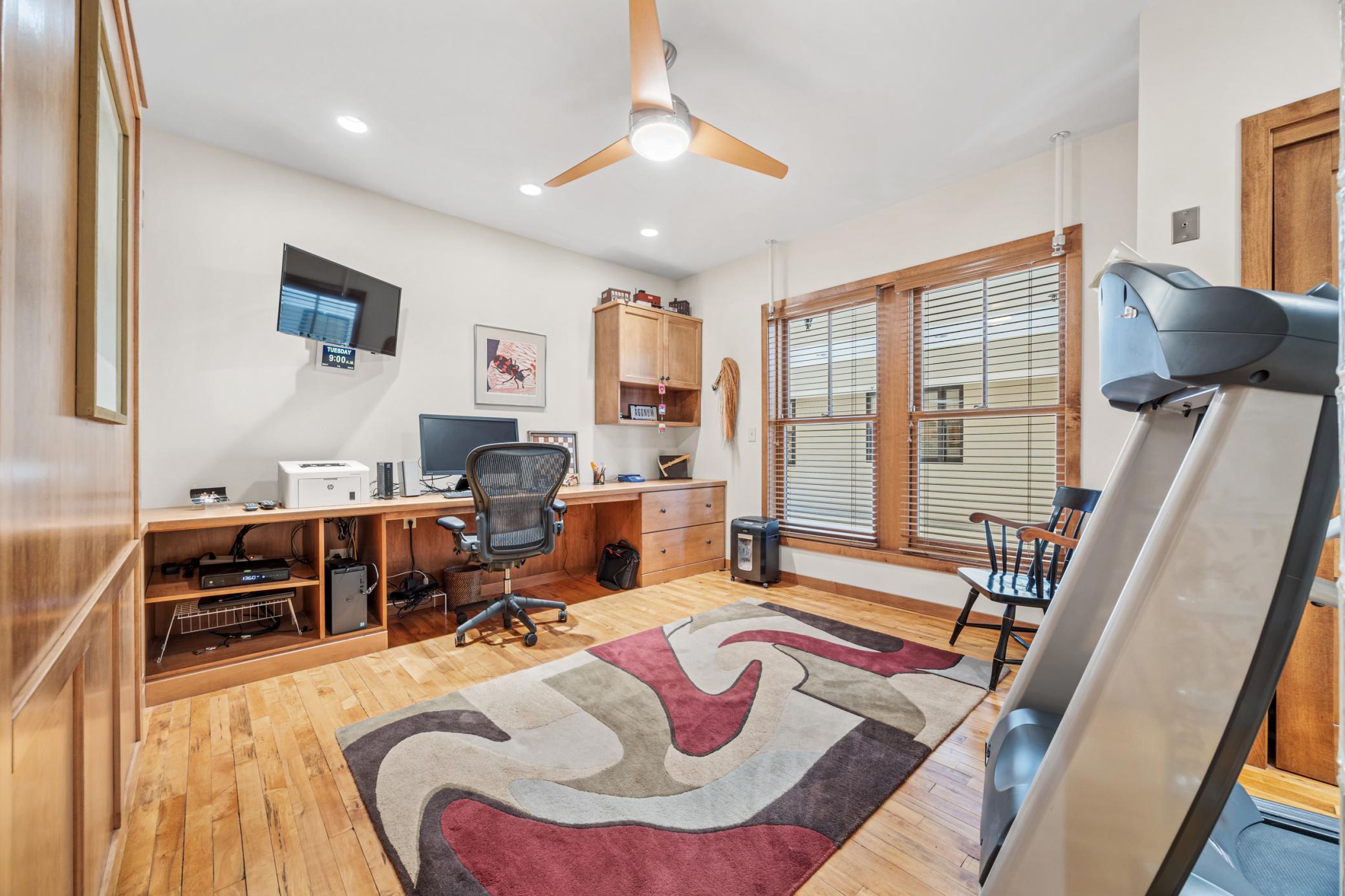 Bedroom 2 - Built-in Office Desk