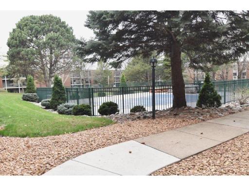 3155 Coachman Road, 308, Saint Paul, MN 55121