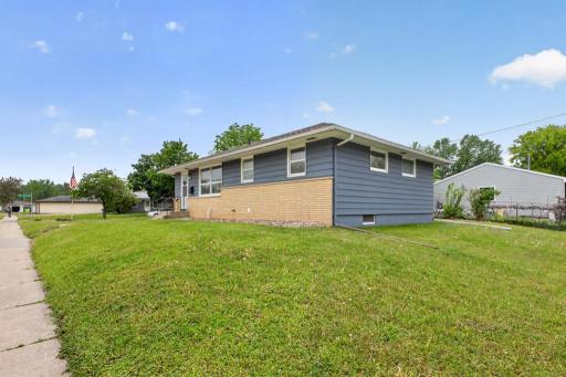3 bed 2 bath home for sale 1317 11th Ave SE Rochester MN 55904