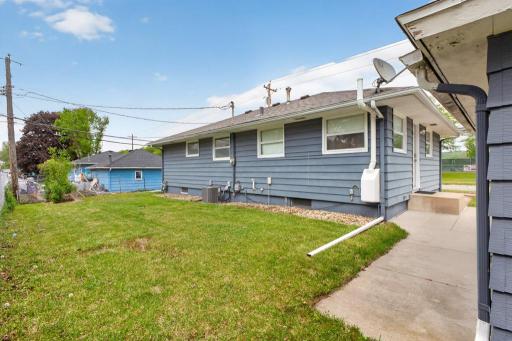 3 bed 2 bath home for sale 1317 11th Ave SE Rochester MN 55904