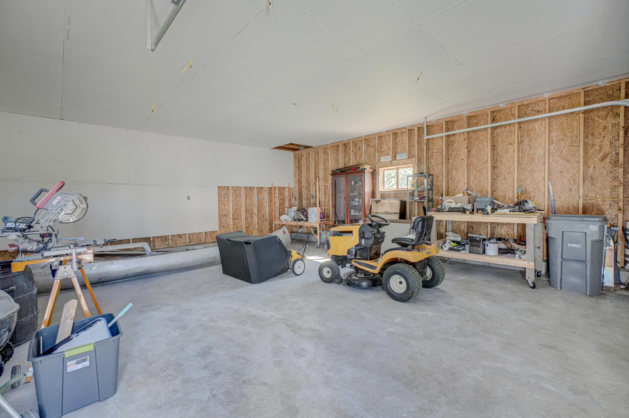 897 217th St-79.jpg