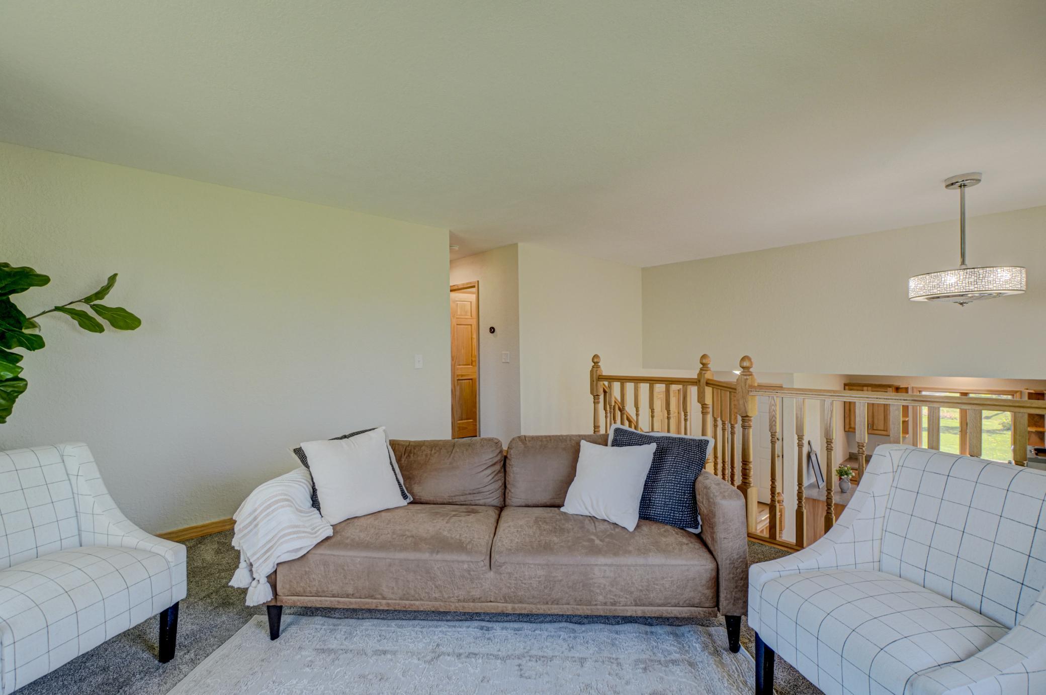 897 217th St-37.jpg