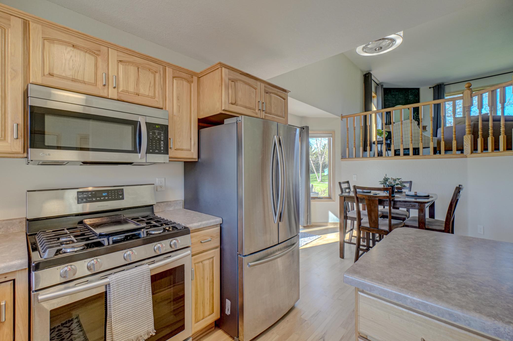 897 217th St-31.jpg