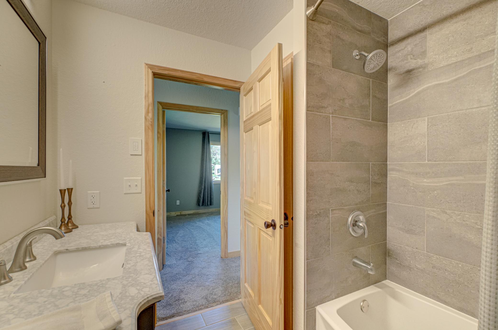 897 217th St-48.jpg