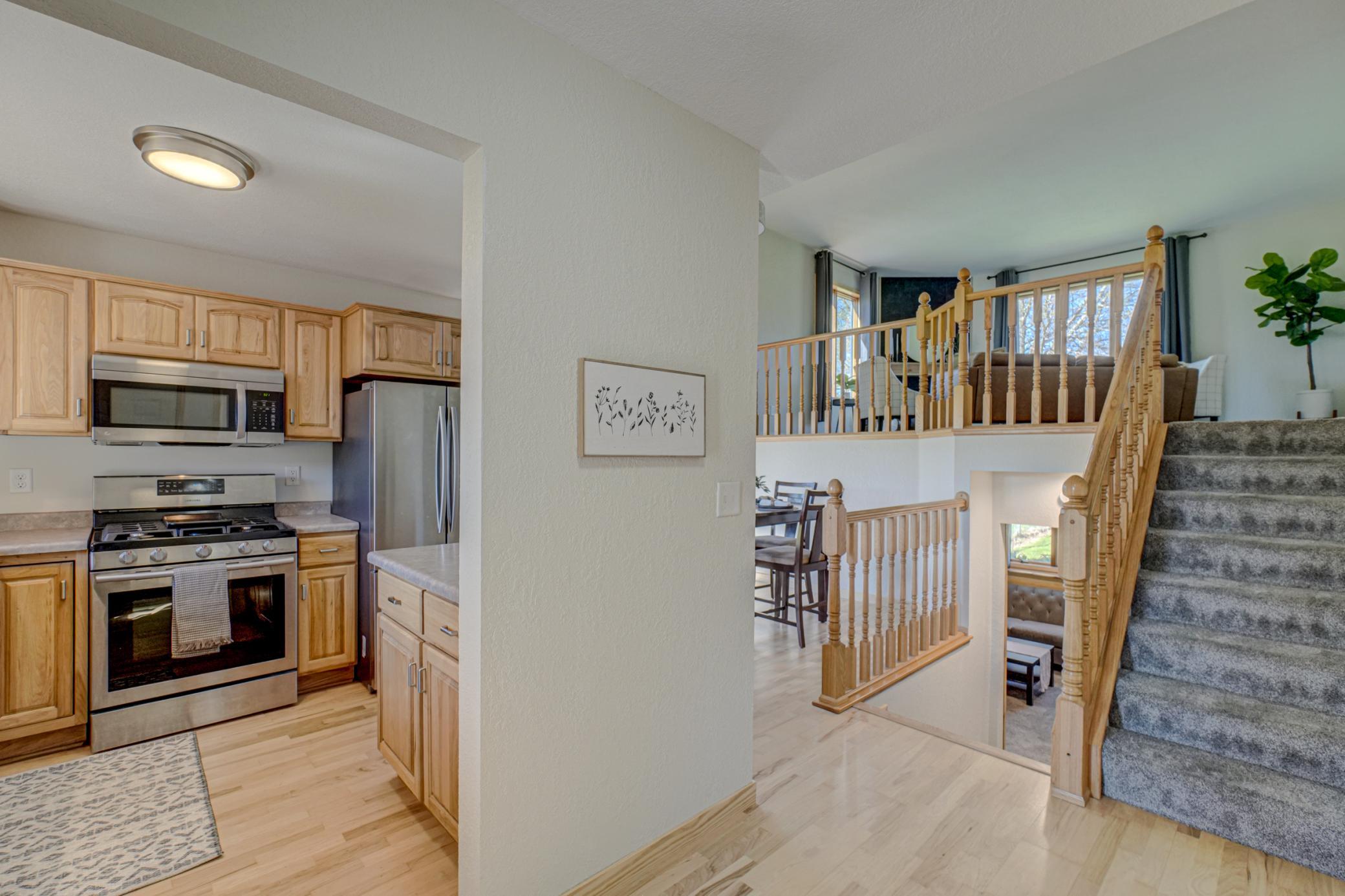 897 217th St-15.jpg