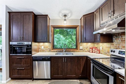 3635 Blue Jay Court, Eagan, MN 55123