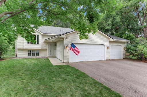 3635 Blue Jay Court, Eagan, MN 55123
