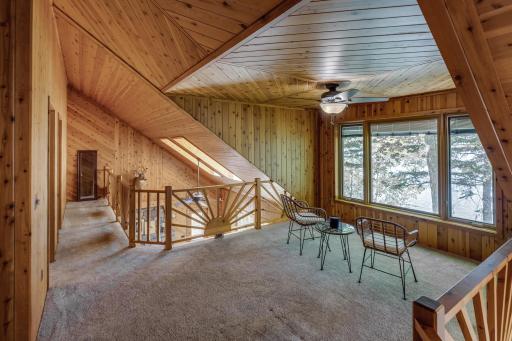 Loft with breathtaking views for home office, reading nook or extra sleeping space!