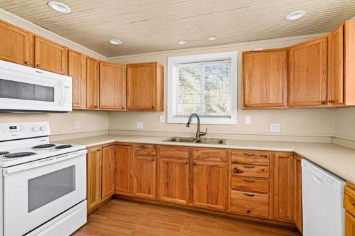 1540 N 7th Avenue E, Duluth, MN 55805