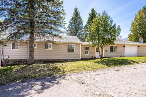 1540 N 7th Avenue E, Duluth, MN 55805