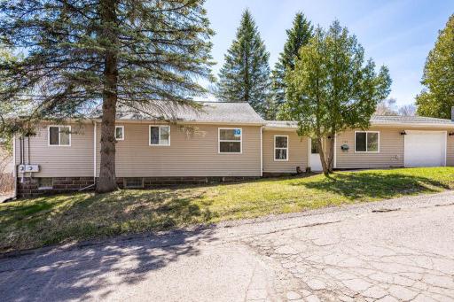 1540 N 7th Avenue E, Duluth, MN 55805