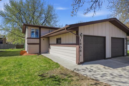1808 28th Avenue S, Fargo, ND 58103