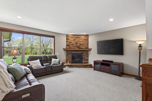 12686 NE 96th Street NE, Elk River, MN 55330