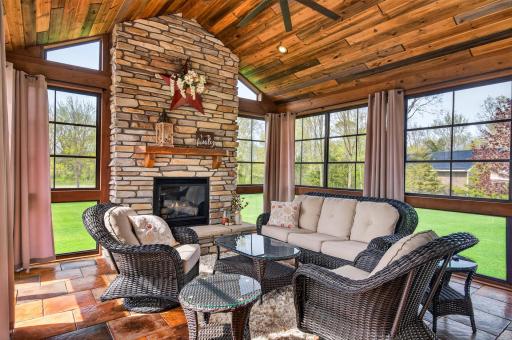 12686 NE 96th Street NE, Elk River, MN 55330