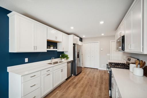 8844 Meadowcrest Drive NE, Monticello, MN 55362