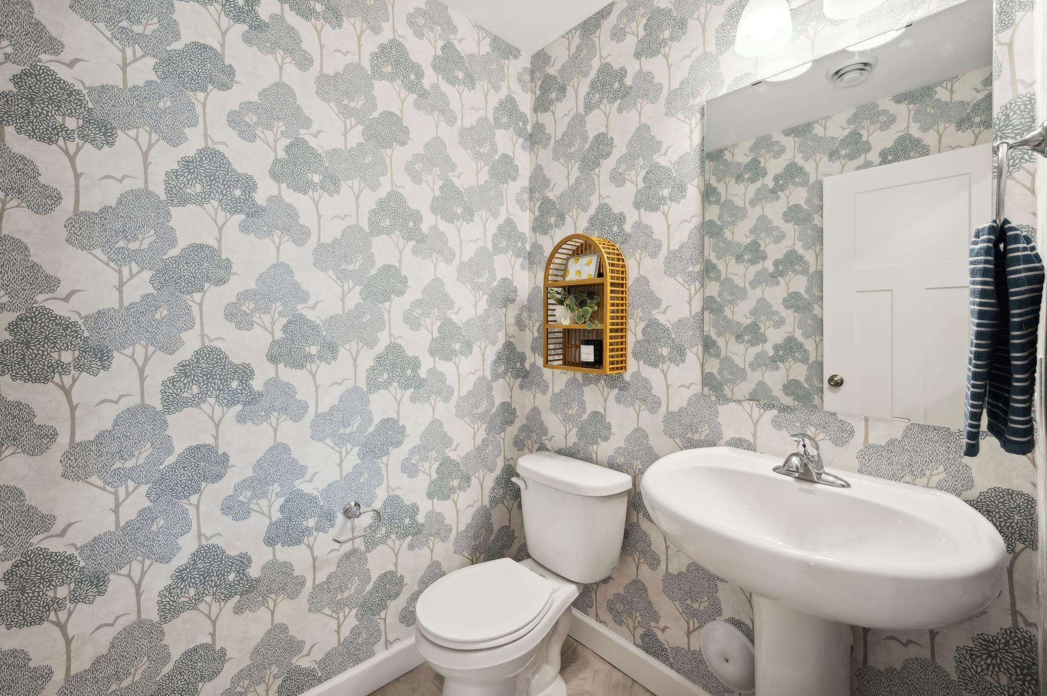 7. Half Bath.jpg